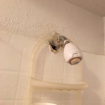 Parker Square Apartments - Shower is not properly installed - Apartments Near Me - Houston, Texas Parker Square Apartments - Shower is not properly installed - Apartments Near Me - Houston, Texas