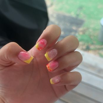 Bloomingnail's - Nail Salons Near Me - Petaluma, California