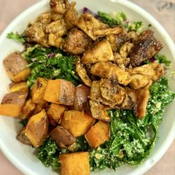 Fresh Kitchen Miami Midtown - 4-bowl with kale slaw, crunchy kale Caesar, roasted sweet potatoes and BBQ chicken
