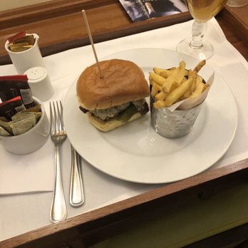 Huntingdon Marriott Hotel - Best burger in Huntingdon hands down. - Hotels Near Me - Huntingdon, CAM