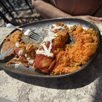 Ma Cualli - Chicken enchilada with rice & beans - Mexican Near Me - Rapid City, South Dakota Ma Cualli - Chicken enchilada with rice & beans - Mexican Near Me - Rapid City, South Dakota