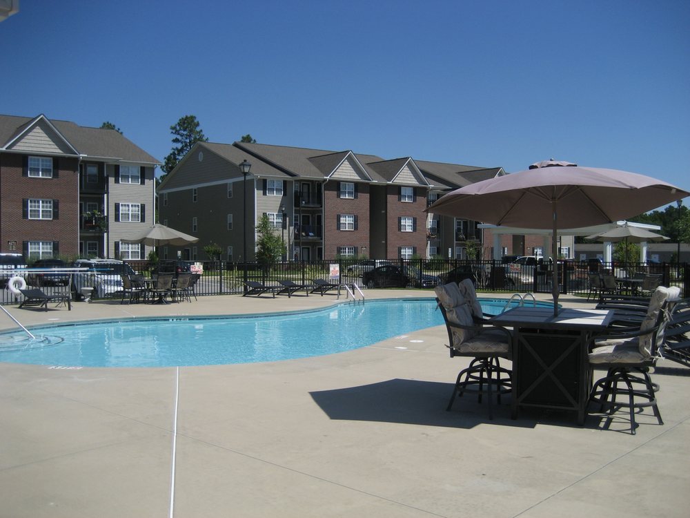 THE CROWN AT STEEPLE CHASE APT Updated September 2024 4240 High