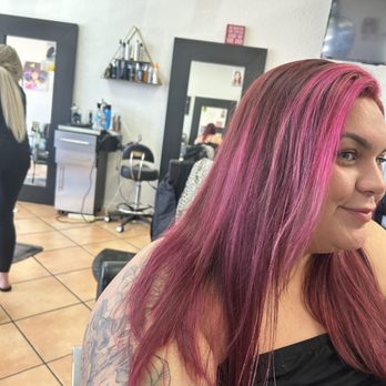 Great Looks Salon - Hair Salons Near Me - Oakland Park, Florida Great Looks Salon - Hair Salons Near Me - Oakland Park, Florida