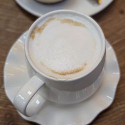 Busy Bee Coffee & Wine Bar - Cappuccino