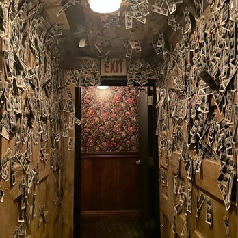 Gilt Bar - Photo Booth hallway - New American Near Me - Chicago, Illinois