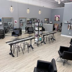 Blondie’s Salon
