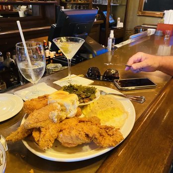 Rose Villa Southern Table & Bar - Southern Near Me - Ormond Beach, Florida