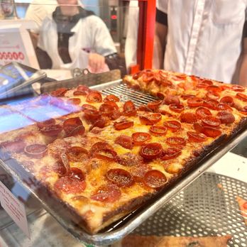 Prime Pizza - Spicy pepperoni square cut pie - Pizza Near Me - El Segundo, California Prime Pizza - Spicy pepperoni square cut pie - Pizza Near Me - El Segundo, California