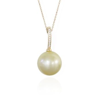 Shamani - Pendentif perle ronde d'Australie gold 14 mm AAA sur monture Or jaune et 11 diamants 0.035 carats 1180 € - Jewelry Near Me - Paris, 75
