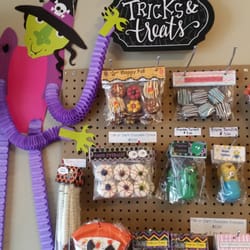 Drizzled, Dipped, and Dunked - Halloween trick-or treat chocolate candy. Great chocolate gifts.