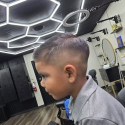Lion's Legacy Barbershop - Kids haircut