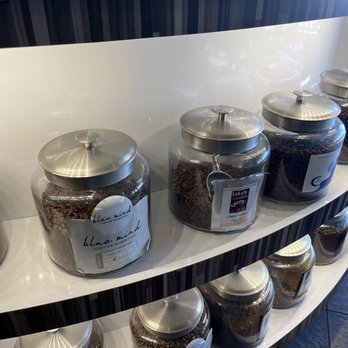 Lulu's Coffee & Bakehouse - Decor - Bakeries Near Me - Indianapolis, Indiana