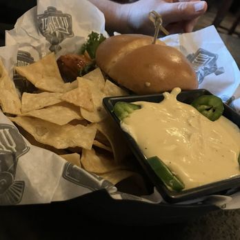 LeadBelly - New American Near Me - Lincoln, Nebraska