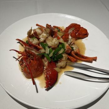 Array 36 - Lobster - Chinese Near Me - San Gabriel, California