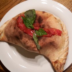 Hotel / Restaurant Sternen - Pizza Calzone zum Mitnehmen