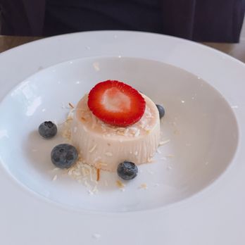 Sassafraz - Panna cotta - French Near Me - Toronto, Ontario