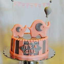 Sweet  And Fun Desserts - Baby shower cake