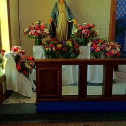 Mater Dei Catholic Church - Crowning of Mary celebration, 2011