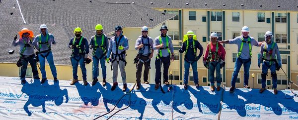 Stiller Roofing Logo