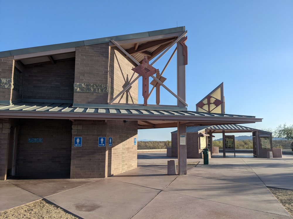 EHRENBERG REST STOP EASTBOUND Updated June 2024 55 Photos & 22