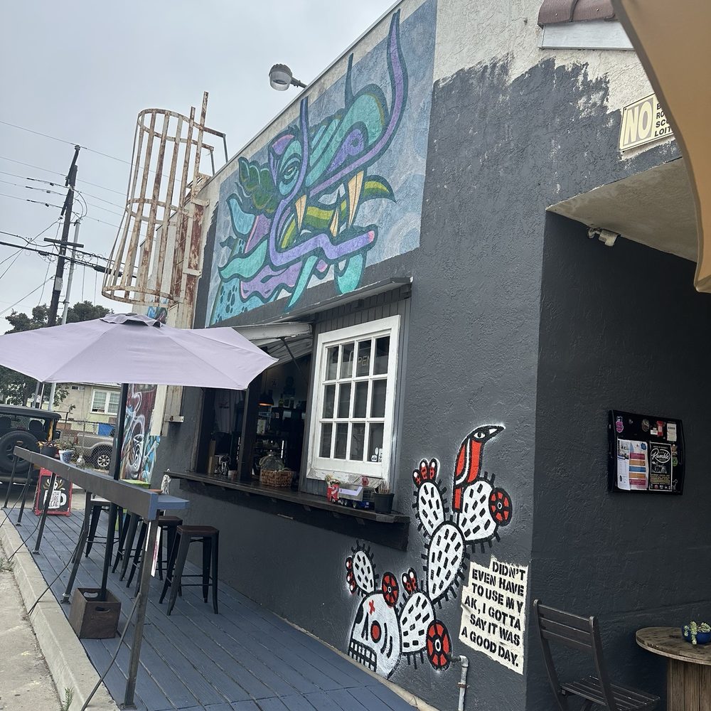 6 Grados Coffee - Outside bar counter - Coffee & Tea Near Me - San Diego, California 6 Grados Coffee - Outside bar counter - Coffee & Tea Near Me - San Diego, California