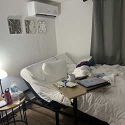 Casa Galicia Recovery Home - Adjustable bed for comfort