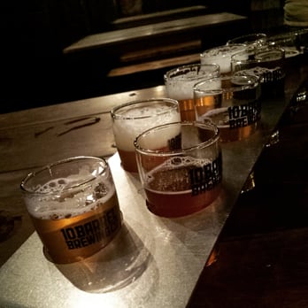 10 Barrel Brewing - West Side Bend - 10 for 10 sampler - Brewpubs Near Me - Bend, Oregon