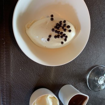 Refter - Vanilla ice cream - Belgian Near Me - Brugge, SH Refter - Vanilla ice cream - Belgian Near Me - Brugge, SH