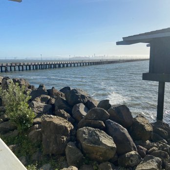 Skates On The Bay - Waterfront view - Seafood Near Me - Berkeley, California