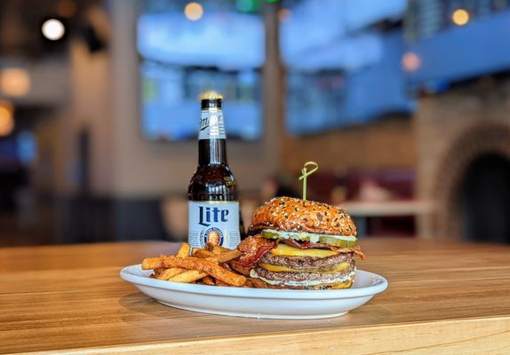 OVER/UNDER SPORTS BAR - 40 Photos & 19 Reviews - 2723 N Halsted St ...