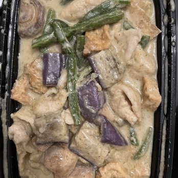Kai’s Asian Restaurant - Green curry with chicken - Chinese Near Me - Deer Park, New York