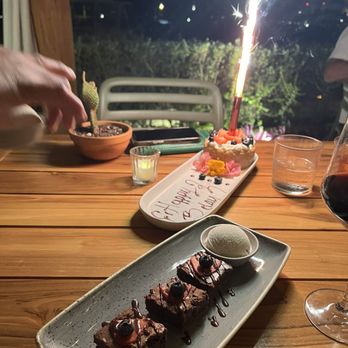 majagua - Brownies and Tres Leche cheesecake - Mexican Near Me