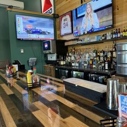 Hancock Pour House - The bar