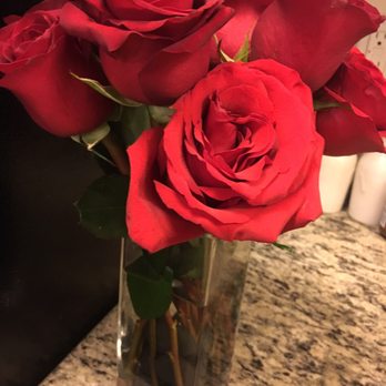 Twigs Flower - $90 "fresh Roses" please do not buy floral gifts from Twigsflowers... :( - Florists Near Me - Draper, Utah