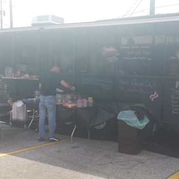 Smoke Ring BBQ - Food Trucks Near Me - Waterford Township, Michigan Smoke Ring BBQ - Food Trucks Near Me - Waterford Township, Michigan