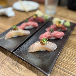 Kiraku - Nigiri sampler - sashimi, food, sushi, sushi and sashimi - Tapas/Small Plates Near Me - Berkeley, California