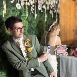 DJ Mad Maxx - wedding photo booth