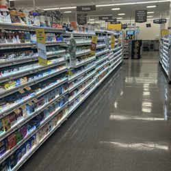 Food Lion Stores