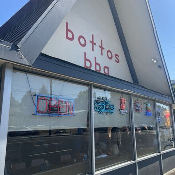 Botto's BBQ - front exterior signage - Barbeque Near Me - Portland, Oregon Botto's BBQ - front exterior signage - Barbeque Near Me - Portland, Oregon