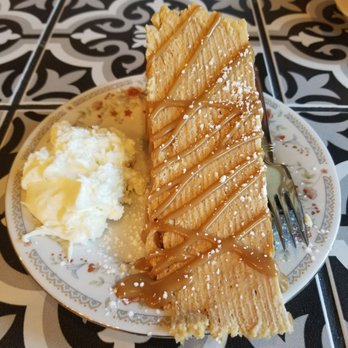 Under the Moon Cafe - Dulce de leche cake - Tapas/Small Plates Near Me - Lambertville, New Jersey