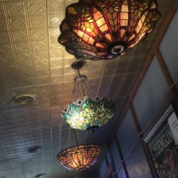 Bot's Tavern - Really cool amazing lighting