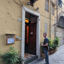 Trattoria Da Leo - It's hidden around the corner