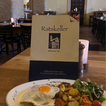 Ratskeller Augsburg - Abgebräunter leberkäse - Beer Garden Near Me - Augsburg, BY