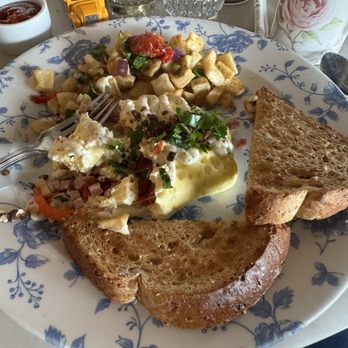 Little Hen - Carbonara omelet - Breakfast & Brunch Near Me - Weston, Florida Little Hen - Carbonara omelet - Breakfast & Brunch Near Me - Weston, Florida