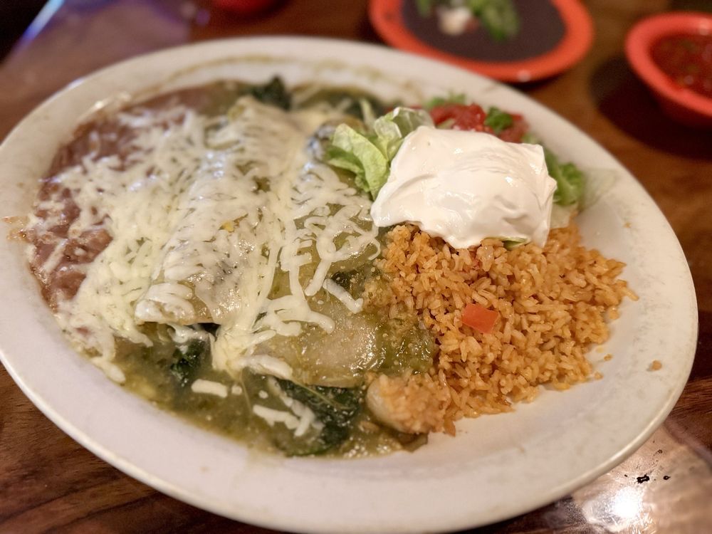 Food from La Casa Lopez