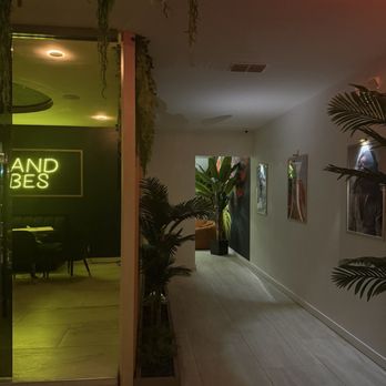 Mobay Spice - Even the hall where well kept and pretty - Caribbean Near Me - Atlanta, Georgia