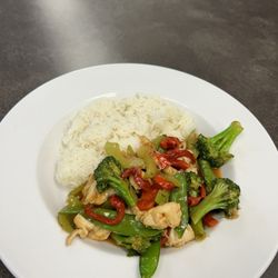The Best Steak House Plus - Chicken stir fry