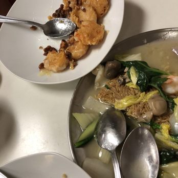 Golden Eagle Chinese Restaurant - Half eaten shrimp & walnuts - Seafood Near Me - Honolulu, Hawaii Golden Eagle Chinese Restaurant - Half eaten shrimp & walnuts - Seafood Near Me - Honolulu, Hawaii