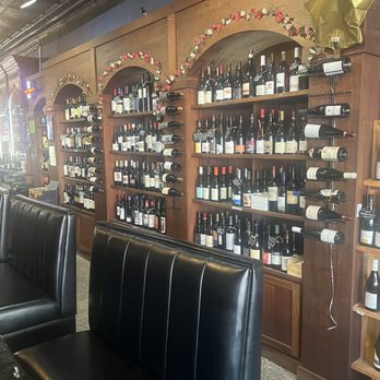 Cru Wine Bar - Wine Bars Near Me - Beaufort, North Carolina