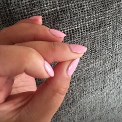 Nail Pro - Corners and tip of nails are missed pairing. Looks like he was not trained enough.